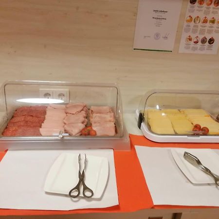 Msc Hotel Neunkirchen Ngoại thất bức ảnh