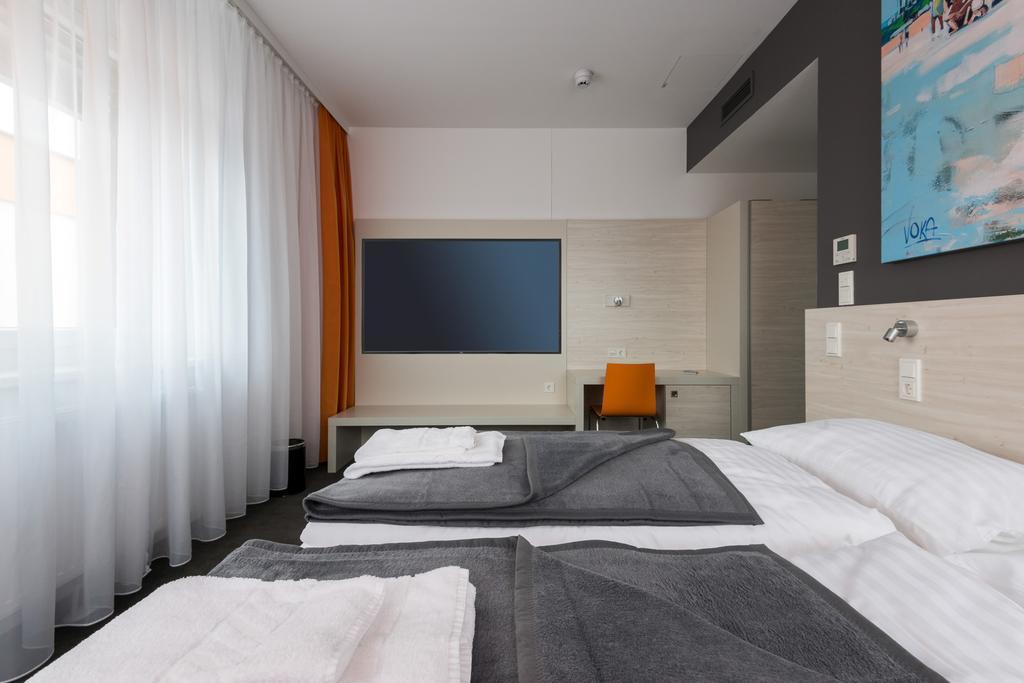 Msc Hotel Neunkirchen Phòng bức ảnh